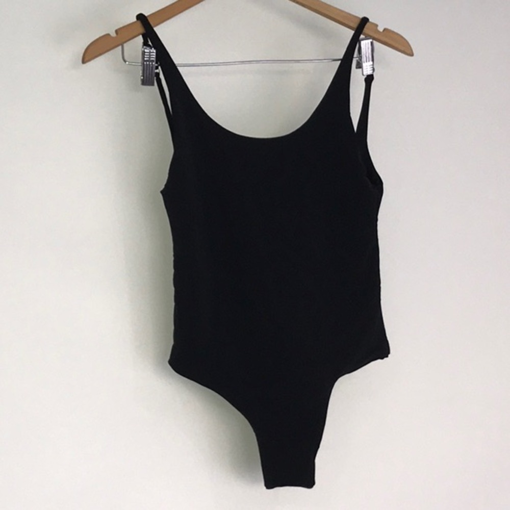 NEW LES COPAINS BLK ONE PIECE SWIMSUIT Z38-2